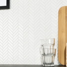 Chevron valge